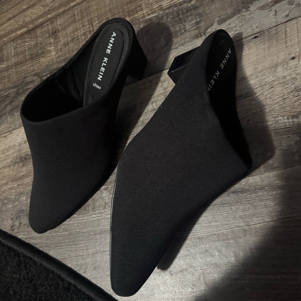 Anne Klein Black Pointed Slip-On Mules
